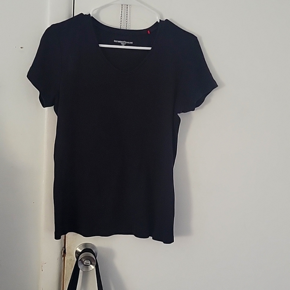 Womens seg'ments clas.sic pure black t shirt  size large